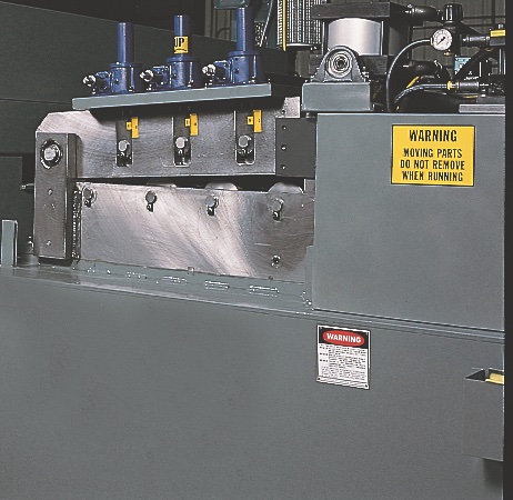 Airlift Pilot Release System
for Upper Straightener Rolls